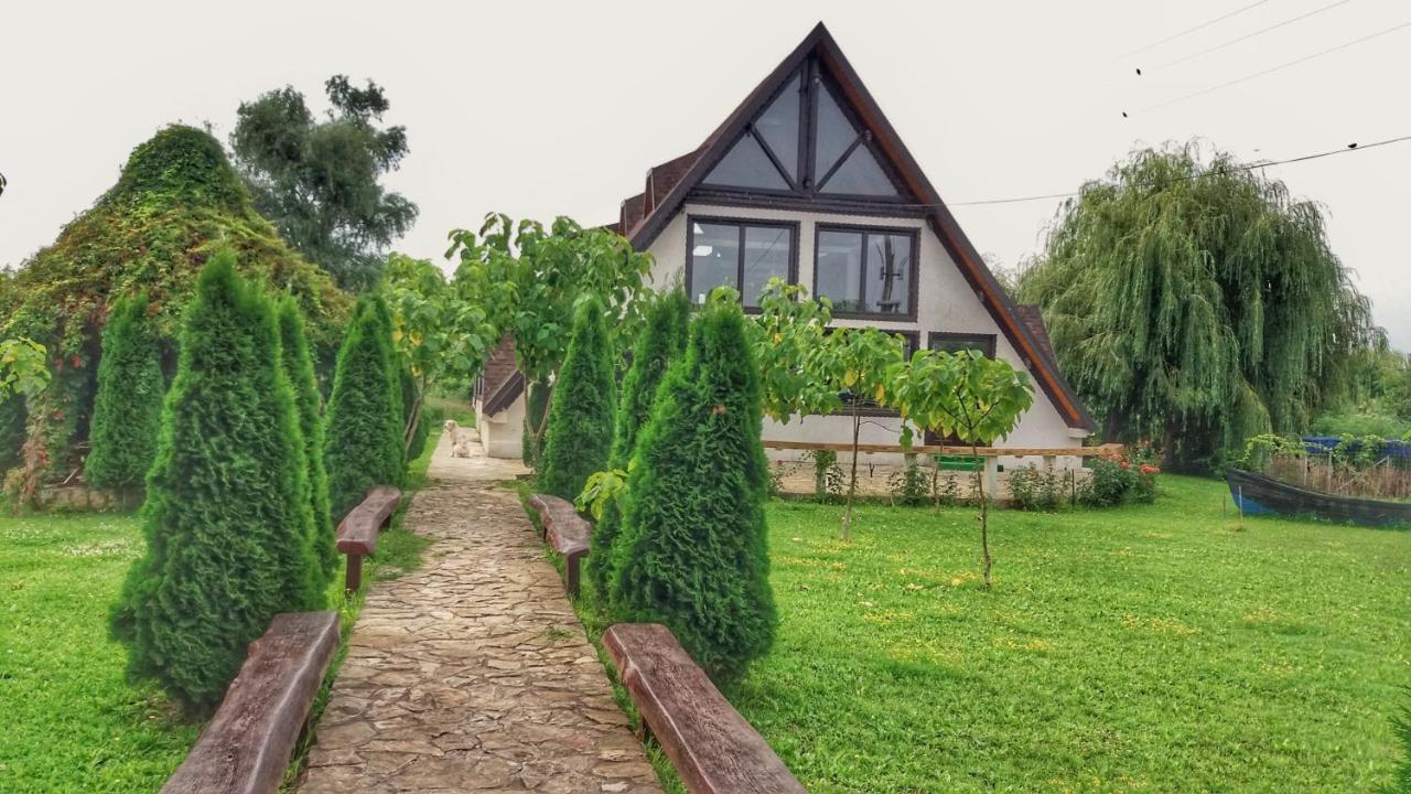 Delta Paradis Resort Murighiol Exterior photo